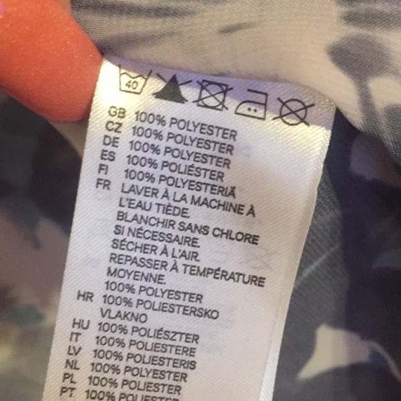 Beautiful Sheer Floral Blouse in Stunning Colors - Picture 3 of 6